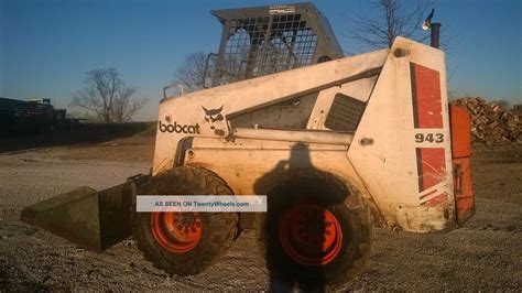 943 bobcat skid steer loader hydraulic fluid|bobcat 943 weight.